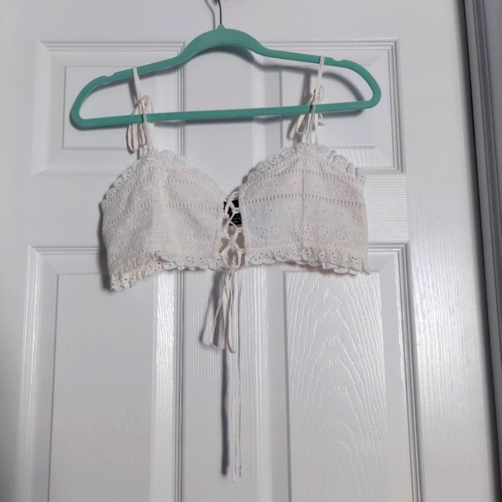 Forever 21 white floral eyelet lace top
